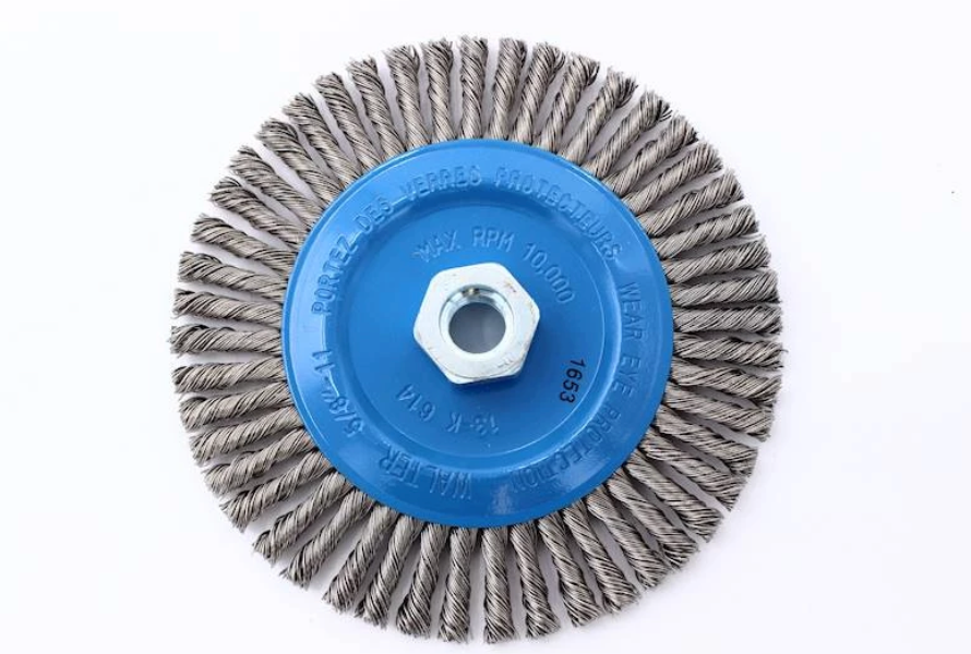 WALTER 6 x 1/4 x 5/8 ST KNOT BRUSH STAINLESS STEEL